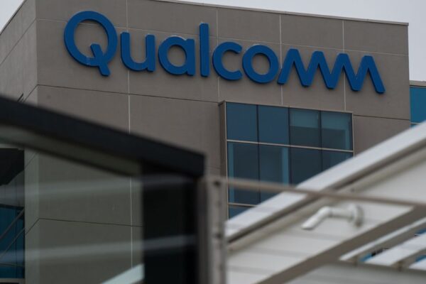 Qualcomm earnings reports.  What does Wall Street expect?