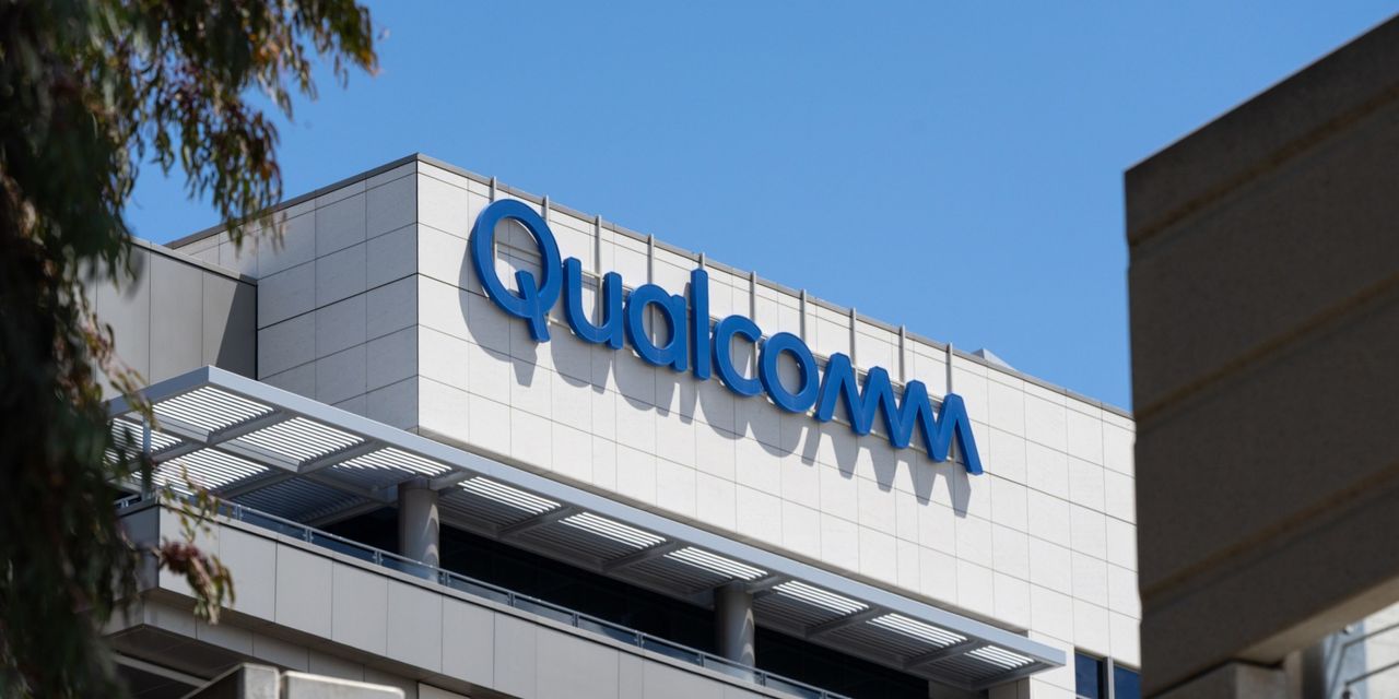 Qualcomm stock falters after earnings.  How do analysts see the chances of a recovery?